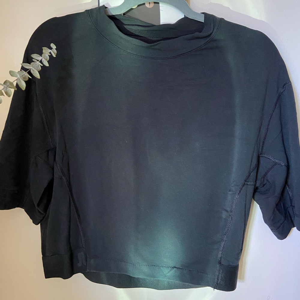 NIKE crop tee